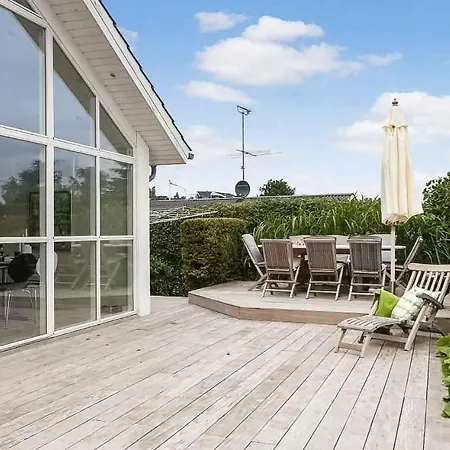 Casa de Férias 3 Bedroom Lovely In *