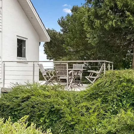 Beautiful In With House Sea View Holiday home