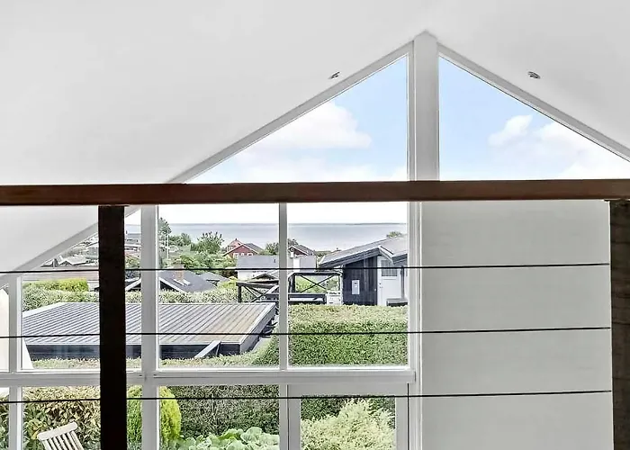 Holiday home 3 Bedroom Lovely In Hejls