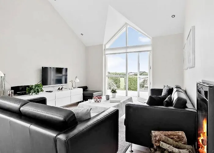 3 Bedroom Lovely In *