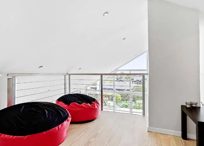 3 Bedroom Lovely In * Hejls