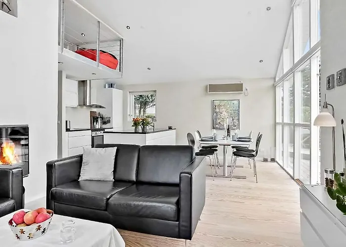 Feriehus 3 Bedroom Lovely In *